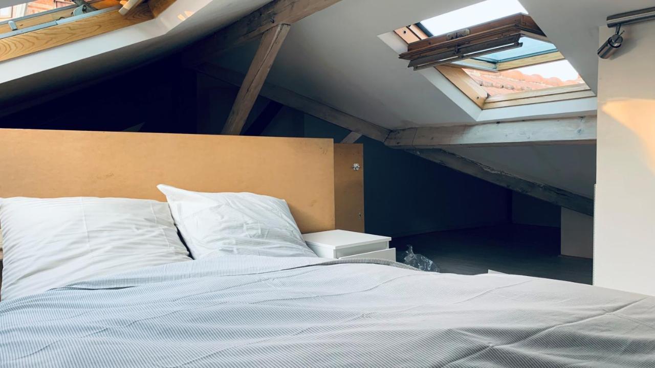 Un Appartement Typique Parisien / A Typical Parisian Apartment ภายนอก รูปภาพ