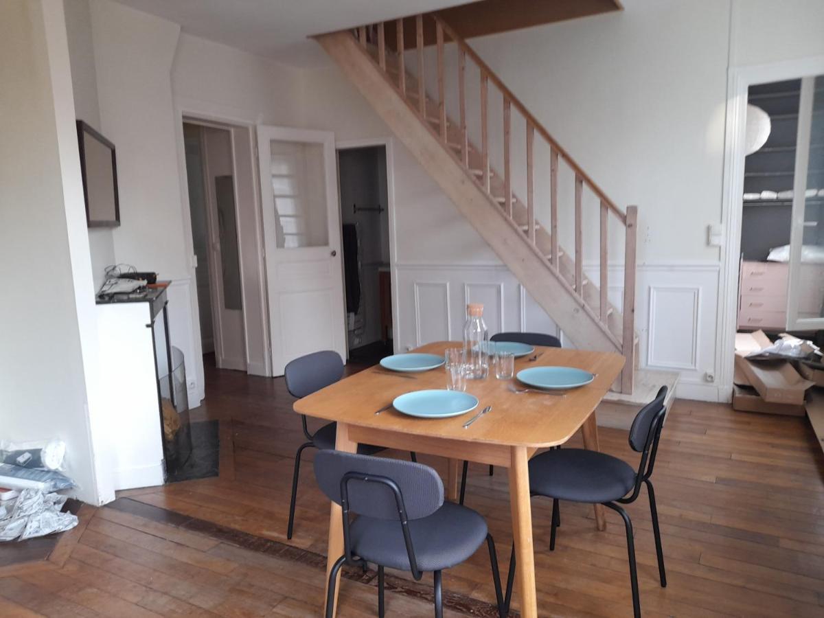 Un Appartement Typique Parisien / A Typical Parisian Apartment ภายนอก รูปภาพ
