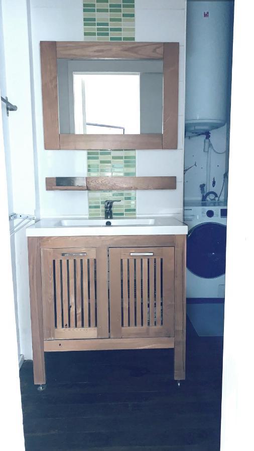 Un Appartement Typique Parisien / A Typical Parisian Apartment ภายนอก รูปภาพ